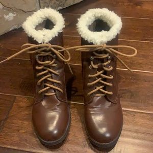 DIVIDED ankle bootie with 3” heel fleece around ankle opening and inside tongue